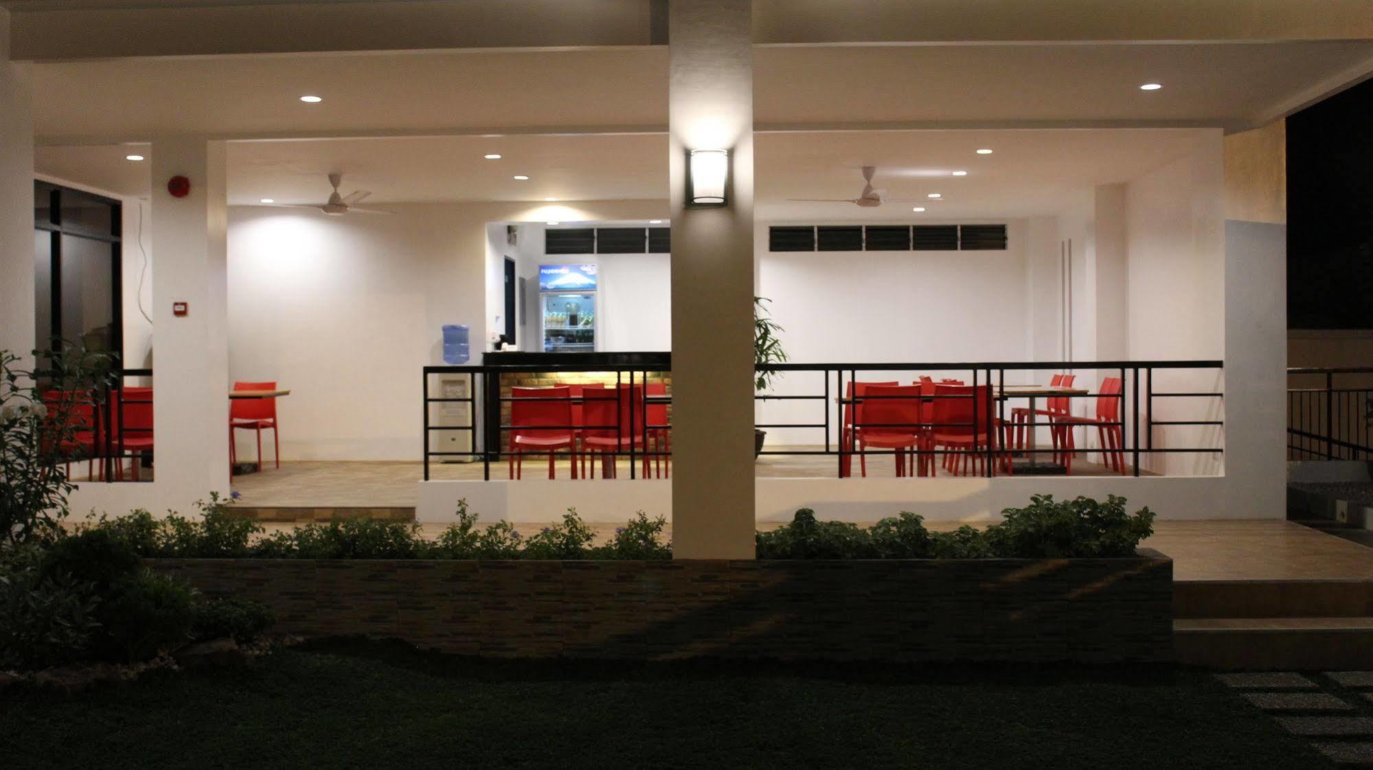 Be-Ing Suites Davao City Extérieur photo