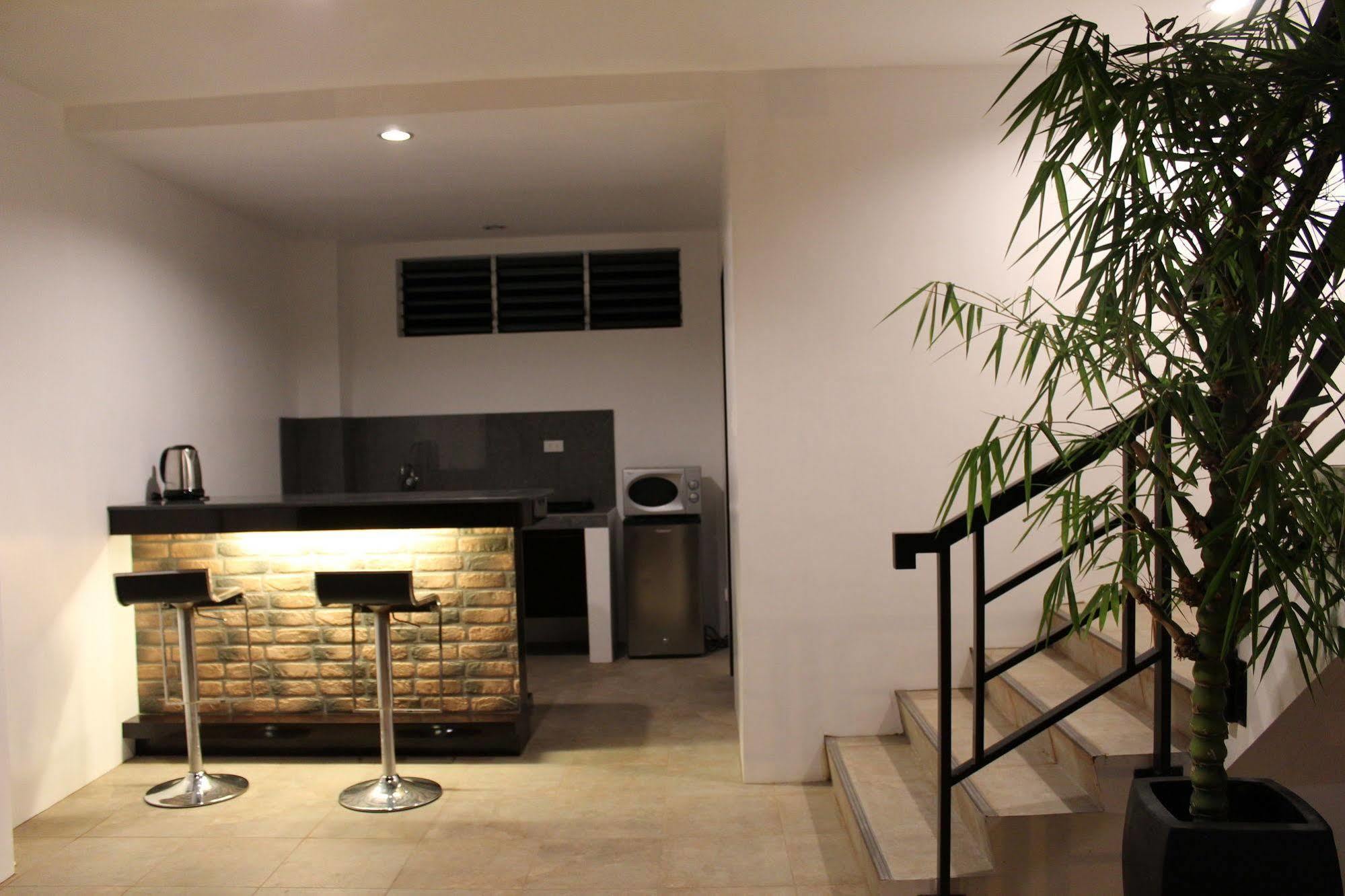 Be-Ing Suites Davao City Extérieur photo