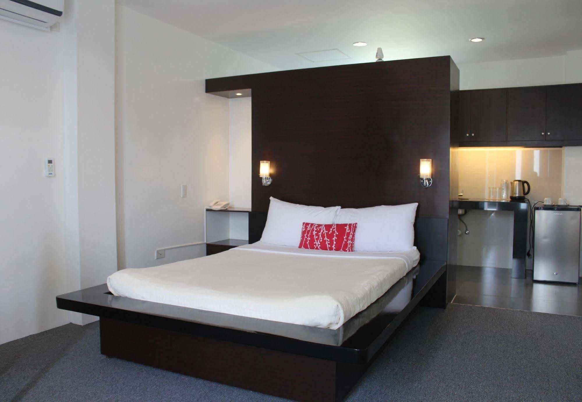 Be-Ing Suites Davao City Extérieur photo