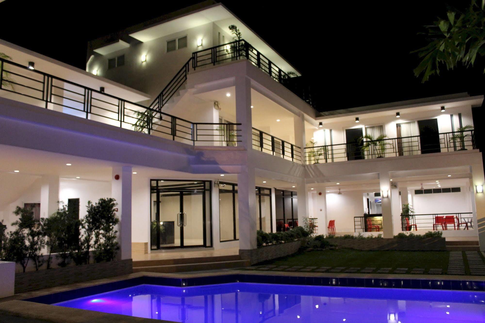 Be-Ing Suites Davao City Extérieur photo