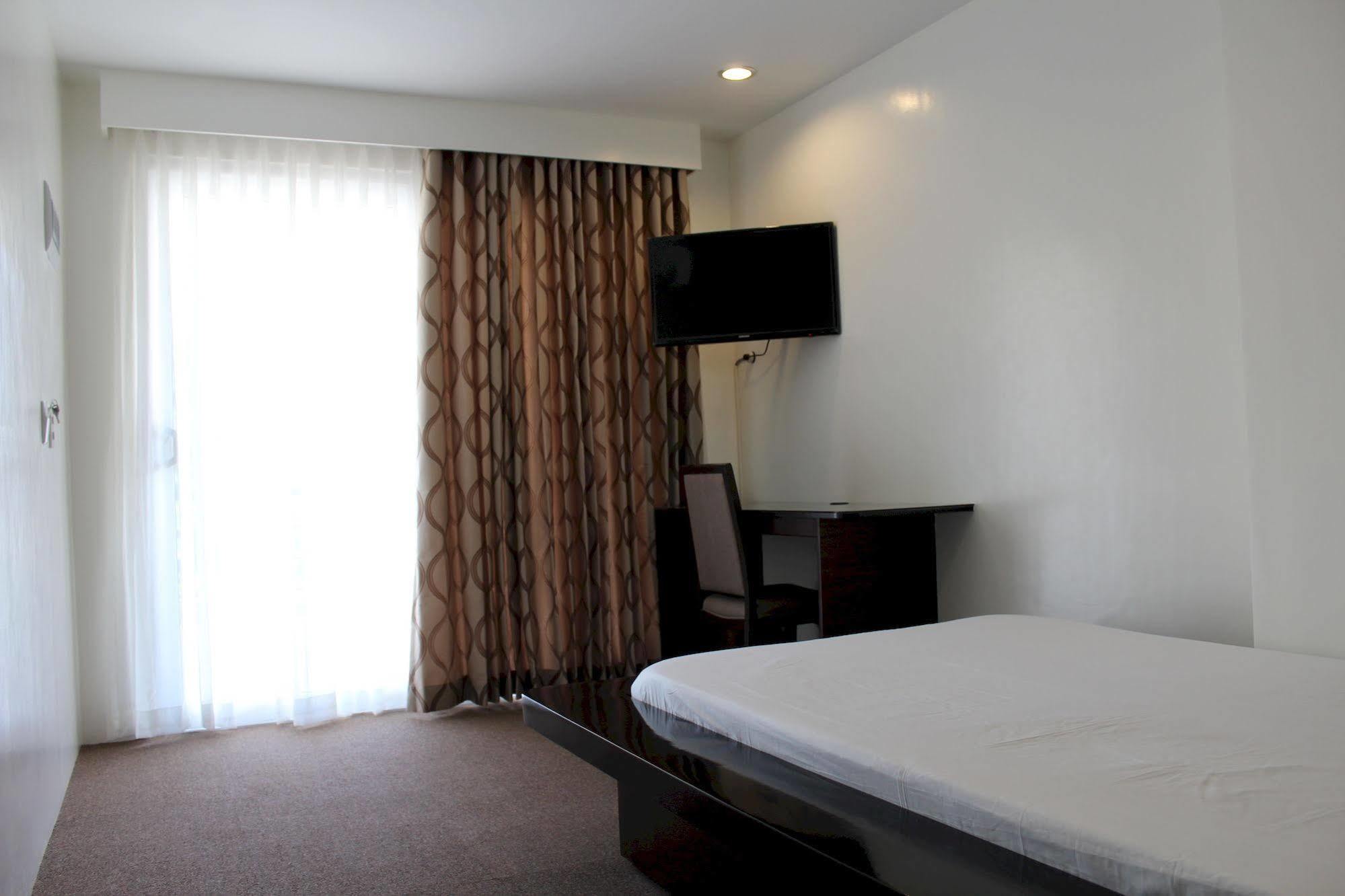 Be-Ing Suites Davao City Extérieur photo