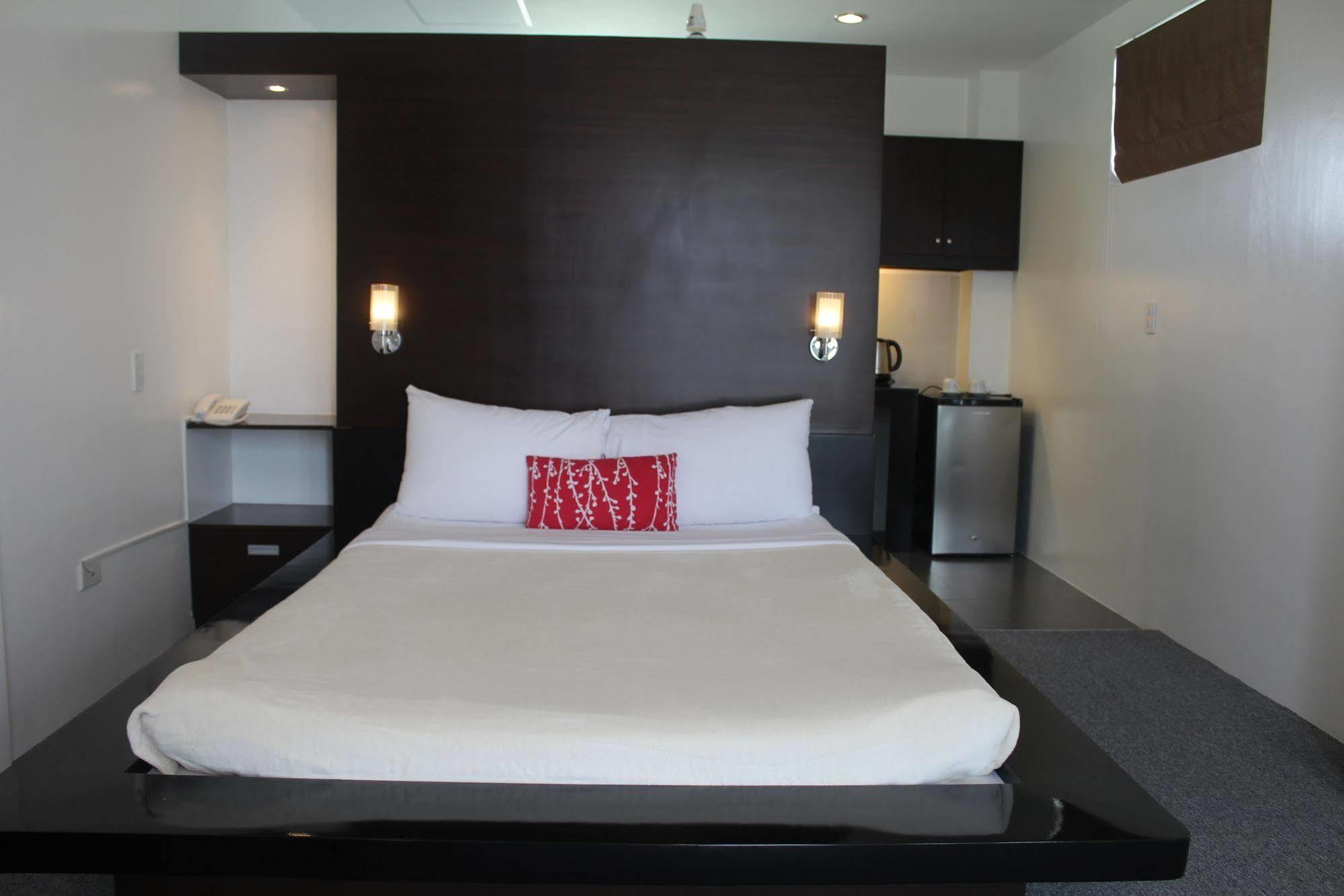 Be-Ing Suites Davao City Extérieur photo