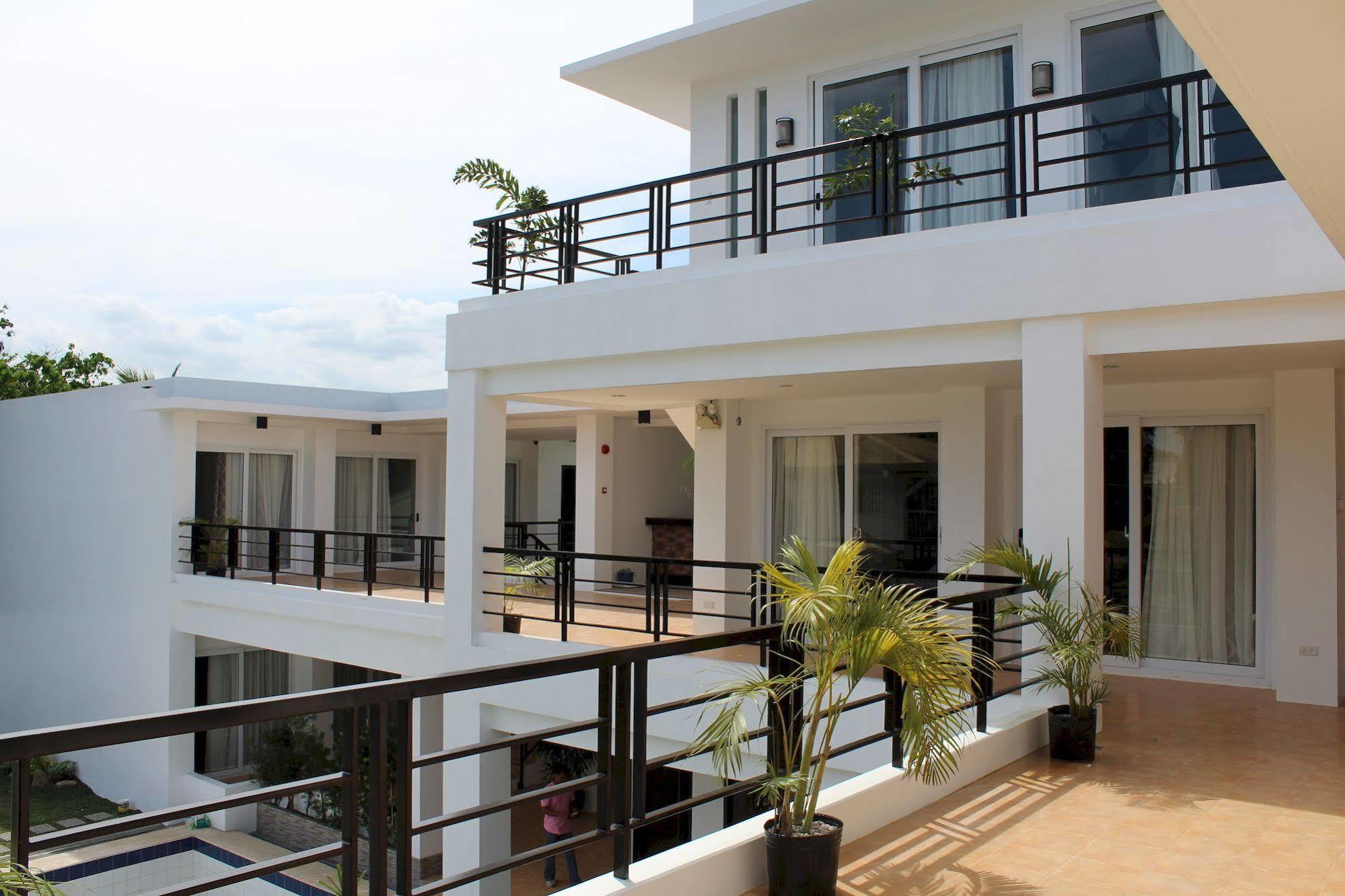 Be-Ing Suites Davao City Extérieur photo
