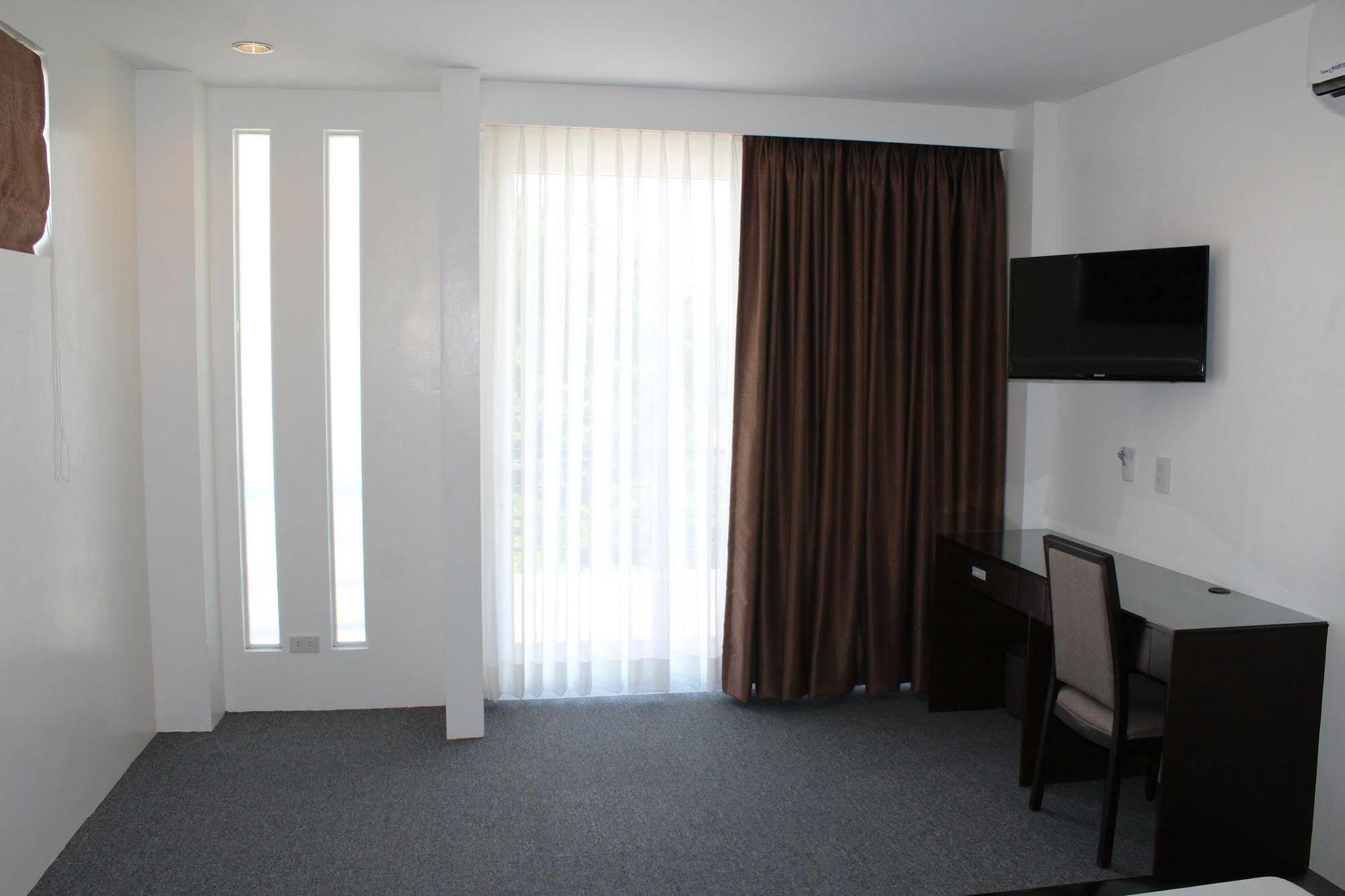 Be-Ing Suites Davao City Extérieur photo